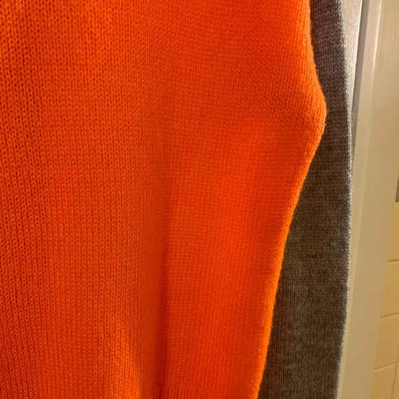 Aeropostale Colorblocked Sleeve Crew Knit Sweater - Picture 6 of 7